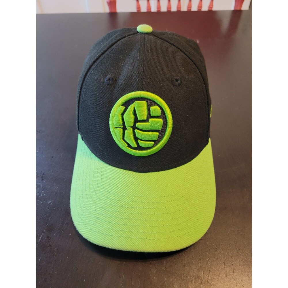 New Era HULK FIST Symbol Hat 9Forty YOUTH Cap Marvel Avengers End Game RARE HTF - Picture 1 of 5